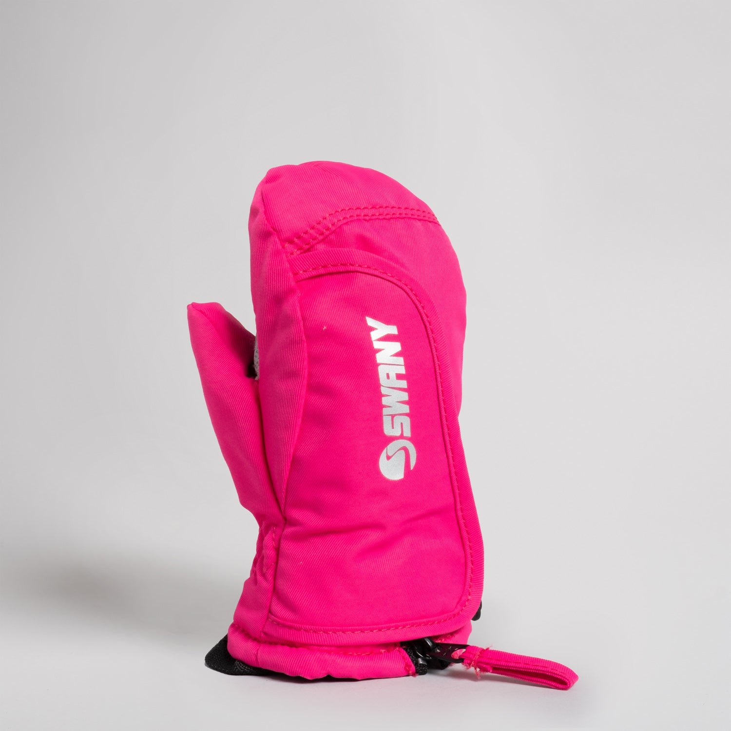 MAGENTA